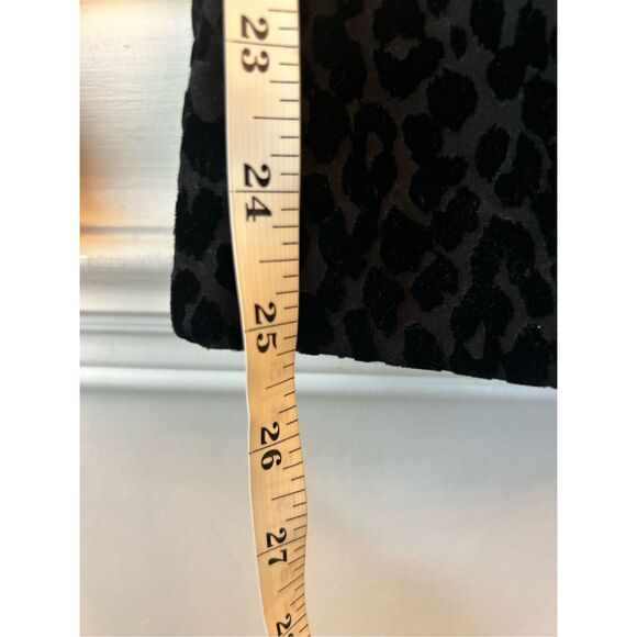 Old Navy Velvet Flocked LeopardPixy High-rise Pants sz 6 Preppy Career Holiday P - Picture 8 of 9